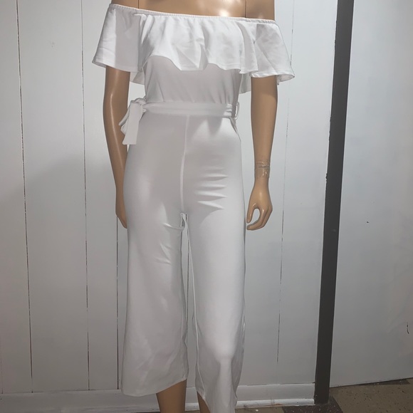 White off-shoulder jumpsuit - Picture 2 of 2